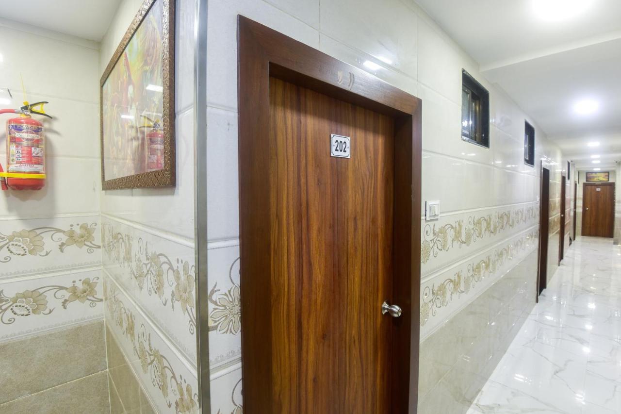 فندق مومبايفي  Oyo 63295 T Junction Residency المظهر الخارجي الصورة